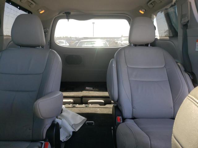 Photo 10 from auction – 2018 TOYOTA SIENNA XLE with VIN 5TDDZ3DC7JS201552