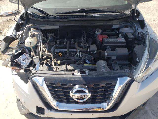 Photo 12 from auction – 2018 NISSAN KICKS S with VIN 3N1CP5CU9JL545657