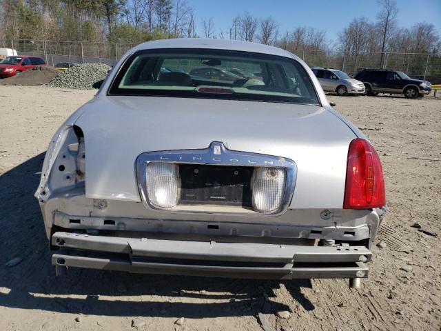 Photo 6 from auction – 2000 LINCOLN TOWN CAR C with VIN 1LNHM83W3YY894736