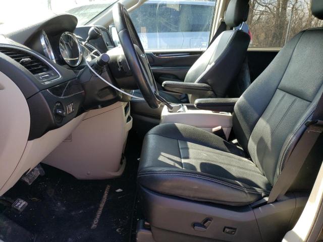 Photo 7 from auction – 2016 CHRYSLER TOWN & COU with VIN 2C4RC1CG7GR207871