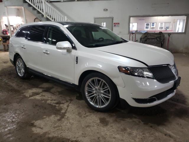 Photo 4 from auction – 2014 LINCOLN MKT with VIN 2LMHJ5AT3EBL56762
