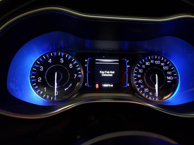 Photo 9 from auction – 2015 CHRYSLER 200 LIMITE with VIN 1C3CCCABXFN595963
