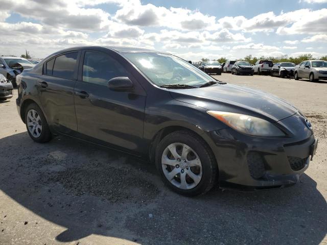 Photo 4 from auction – 2013 MAZDA 3 I with VIN JM1BL1UP0D1778781