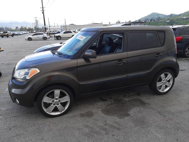 KIA SOUL + 2011 with VIN KNDJT2A24B7300884 - Photo from auction