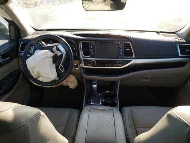 Photo 8 from auction – 2017 TOYOTA HIGHLANDER with VIN 5TDKZRFH1HS523066