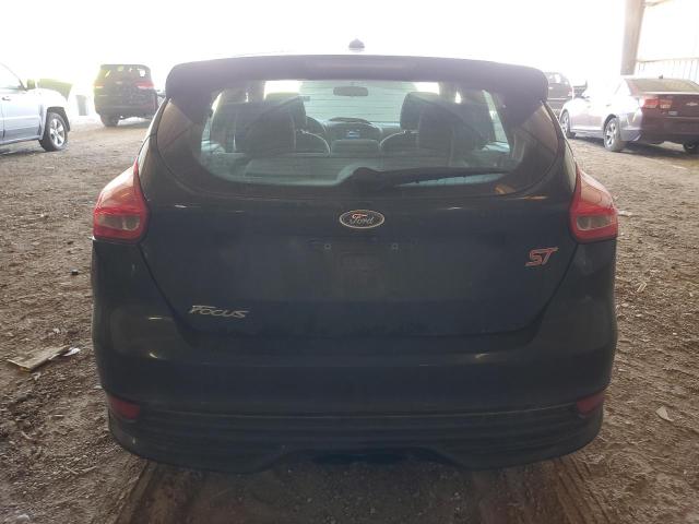 صورة رقم 6 من المزاد - 2017 FORD FOCUS ST مع VIN 1FADP3L97HL237061