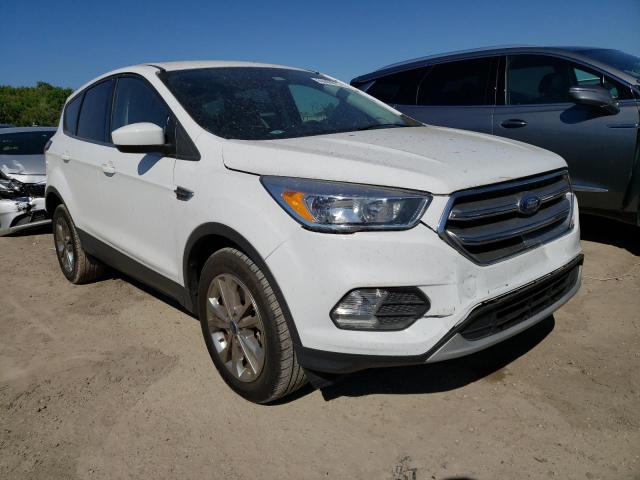 Photo 4 from auction – 2017 FORD ESCAPE SE with VIN 1FMCU9G90HUD29677