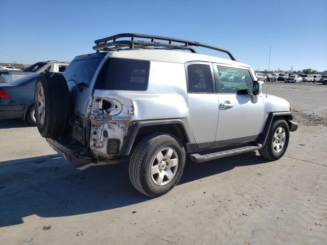 Photo 3 from auction – 2007 TOYOTA FJ CRUISER with VIN JTEZU11F970004459