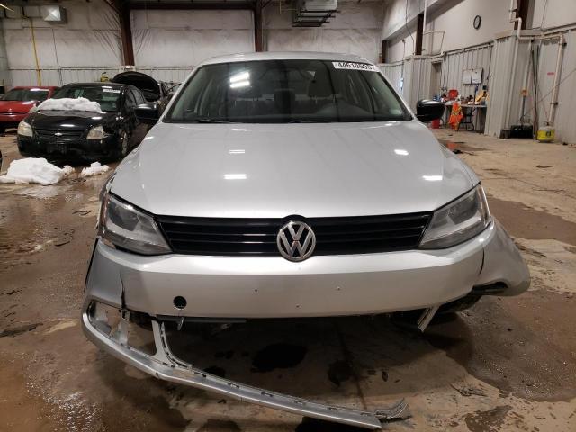 Photo 5 from auction – 2014 VOLKSWAGEN JETTA BASE with VIN 3VW2K7AJ9EM213923