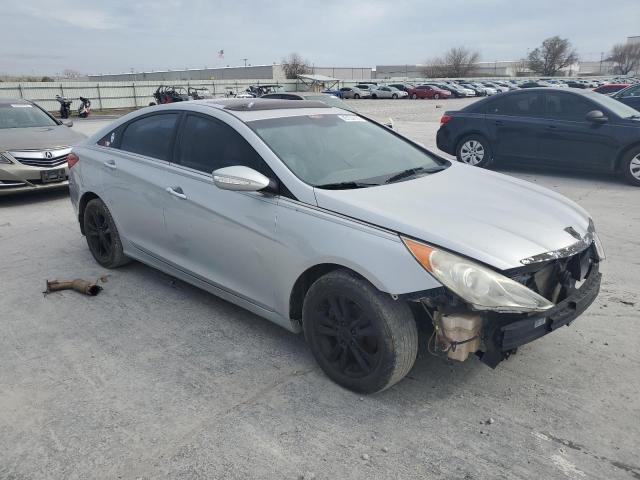 Photo 4 from auction – 2011 HYUNDAI SONATA SE with VIN 5NPEC4ABXBH303118