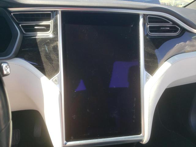 Photo 9 from auction – 2016 TESLA MODEL X with VIN 5YJXCBE27GF020883