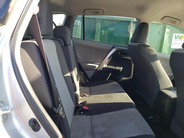 Photo 11 from auction – 2013 TOYOTA RAV4 LE with VIN JTMZFREV5DD008074