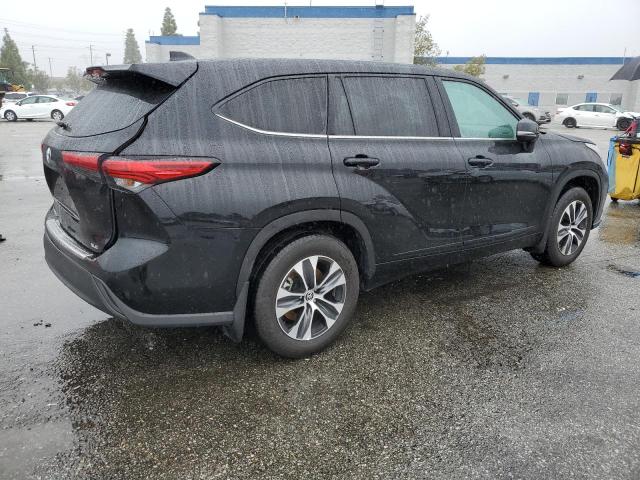 Photo 3 from auction – 2022 TOYOTA HIGHLANDER with VIN 5TDHZRAH3NS558396