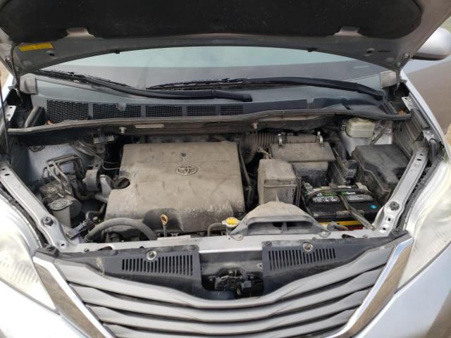 Photo 12 from auction – 2012 TOYOTA SIENNA XLE with VIN 5TDYK3DC7CS209997