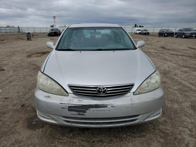Photo 5 from auction – 2005 TOYOTA CAMRY LE with VIN 4T1BE30K65U630274