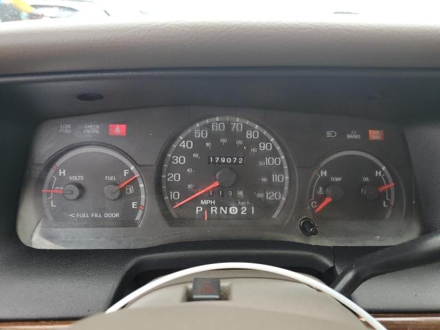 Foto 9 de la subasta – 2003 FORD CROWN VICT con VIN 2FAFP74W73X196804