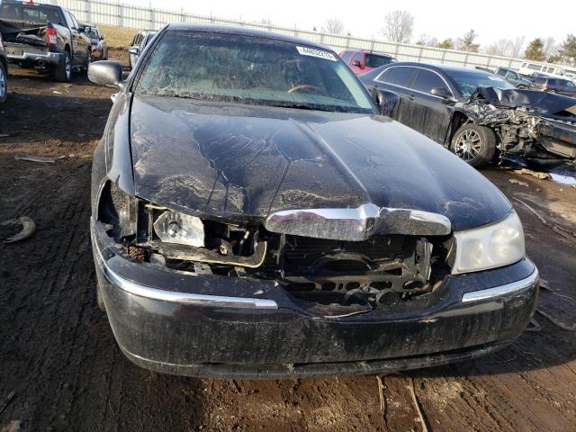 Photo 5 from auction – 2000 LINCOLN TOWN CAR C with VIN 1LNHM83W7YY940651