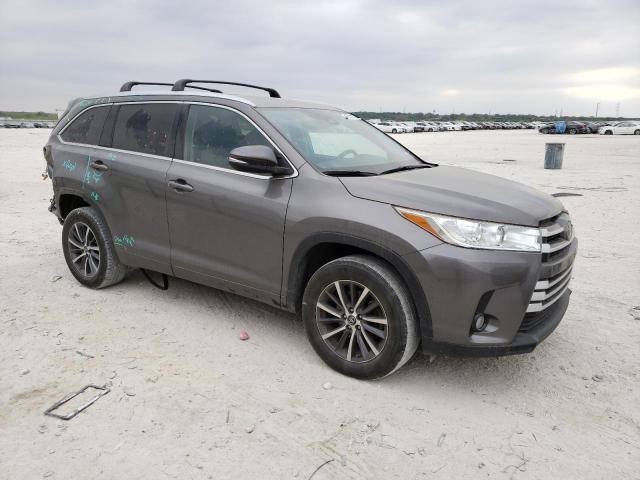 Photo 4 from auction – 2018 TOYOTA HIGHLANDER with VIN 5TDKZRFH1JS527124