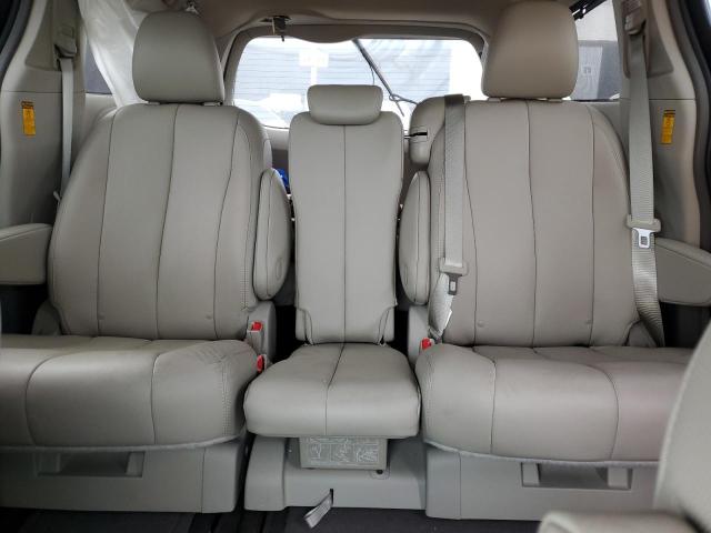 Photo 10 from auction – 2014 TOYOTA SIENNA XLE with VIN 5TDYK3DCXES496061
