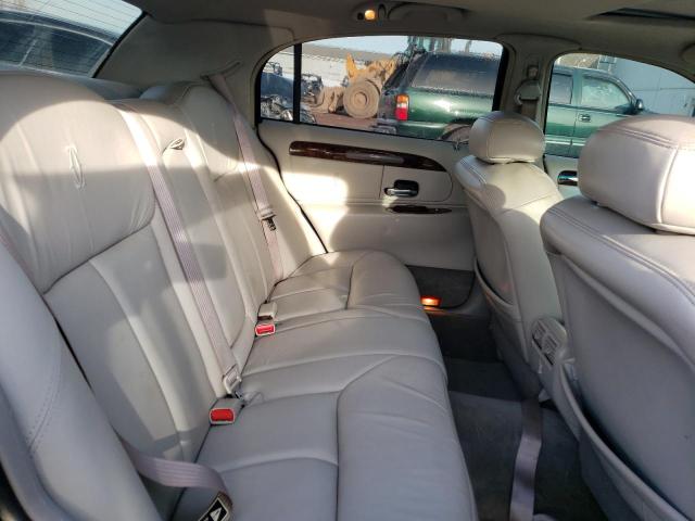 Photo 10 from auction – 2000 LINCOLN TOWN CAR C with VIN 1LNHM83W7YY940651