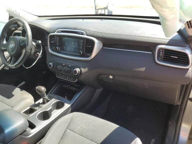 Photo 8 from auction – 2018 KIA SORENTO LX with VIN 5XYPGDA31JG351540