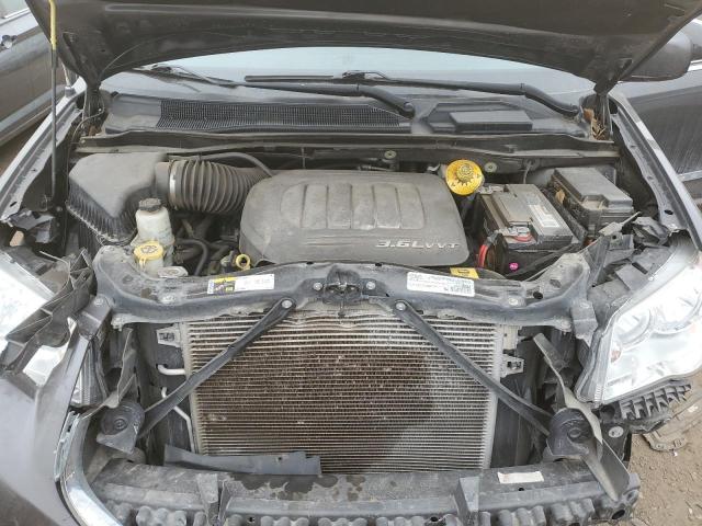 Photo 12 from auction – 2016 CHRYSLER TOWN & COU with VIN 2C4RC1BG8GR197997