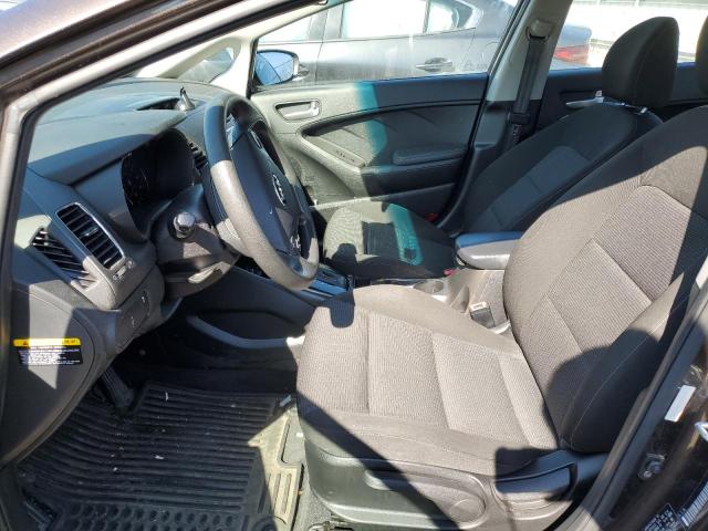 Photo 7 from auction – 2017 KIA FORTE LX with VIN 3KPFK4A71HE135952