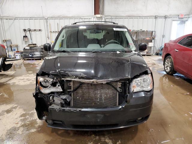 Photo 5 from auction – 2010 CHRYSLER TOWN & COU with VIN 2A4RR5D13AR431981