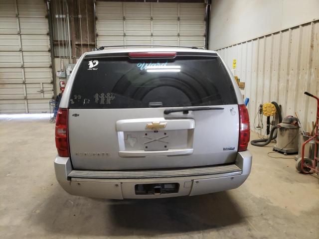 Photo 6 from auction – 2011 CHEVROLET SUBURBAN C with VIN 1GNSCKE03BR349325