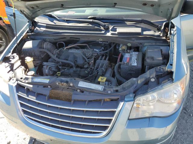 Photo 12 from auction – 2010 CHRYSLER TOWN & COU with VIN 2A4RR2D17AR351680