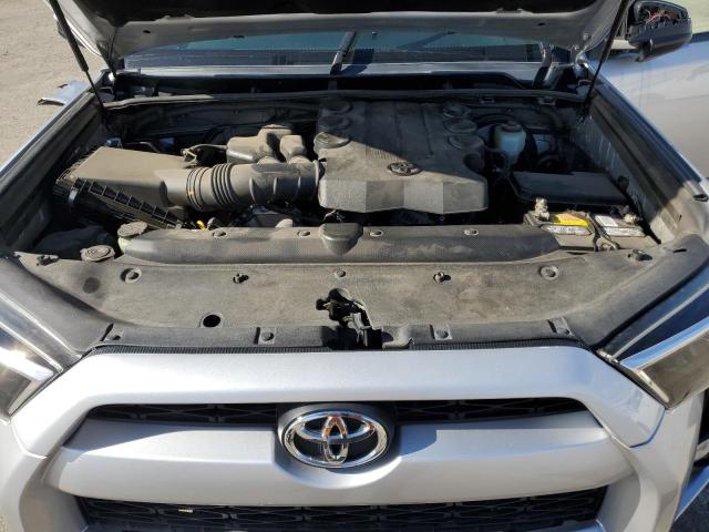 Photo 11 from auction – 2018 TOYOTA 4RUNNER SR with VIN JTEZU5JR4J5175275