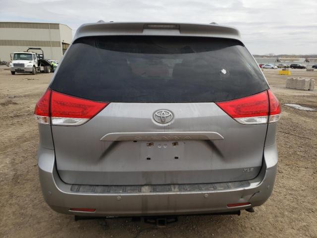 Photo 6 from auction – 2012 TOYOTA SIENNA XLE with VIN 5TDYK3DC7CS209997