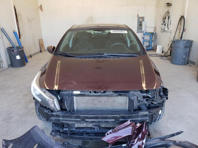 Photo 5 from auction – 2017 KIA FORTE LX with VIN 3KPFK4A75HE069437