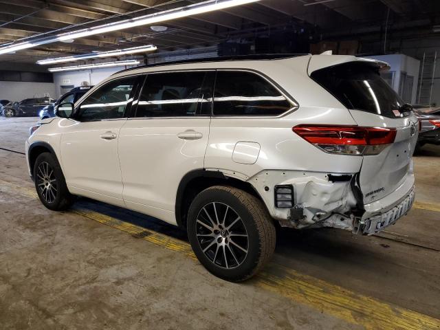 Photo 2 from auction – 2017 TOYOTA HIGHLANDER with VIN 5TDJZRFH0HS372913