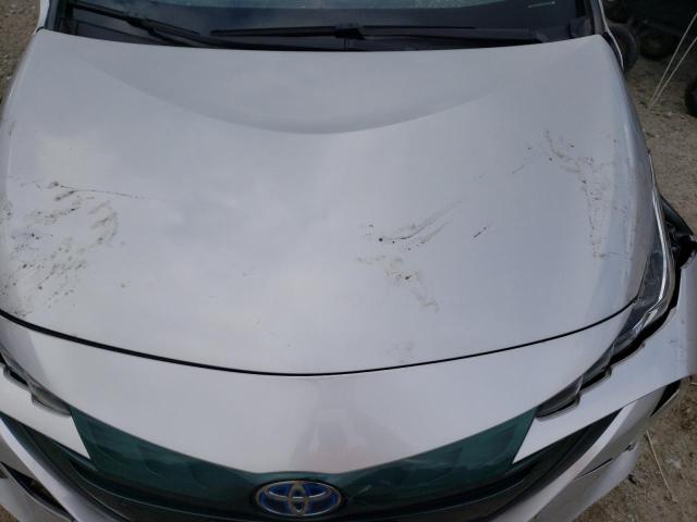 Photo 11 from auction – 2017 TOYOTA PRIUS PRIM with VIN JTDKARFP5H3015991