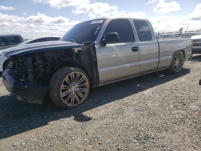 CHEVROLET SILVERADO 2002 with VIN 2GCEC19V821398406 - Photo from auction