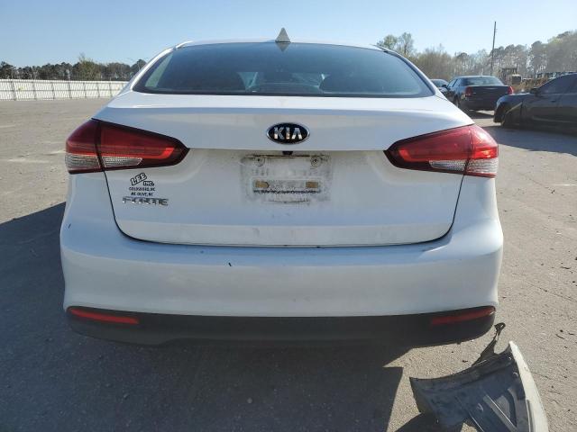 Photo 6 from auction – 2018 KIA FORTE LX with VIN 3KPFL4A72JE190574