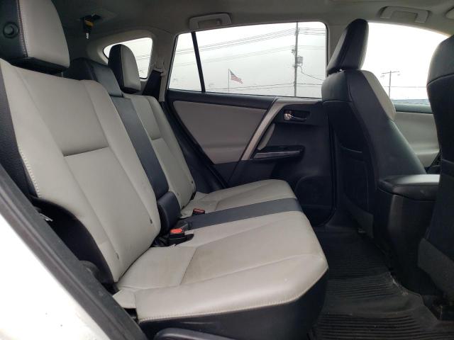 Photo 11 from auction – 2017 TOYOTA RAV4 LIMIT with VIN 2T3YFREV2HW363076