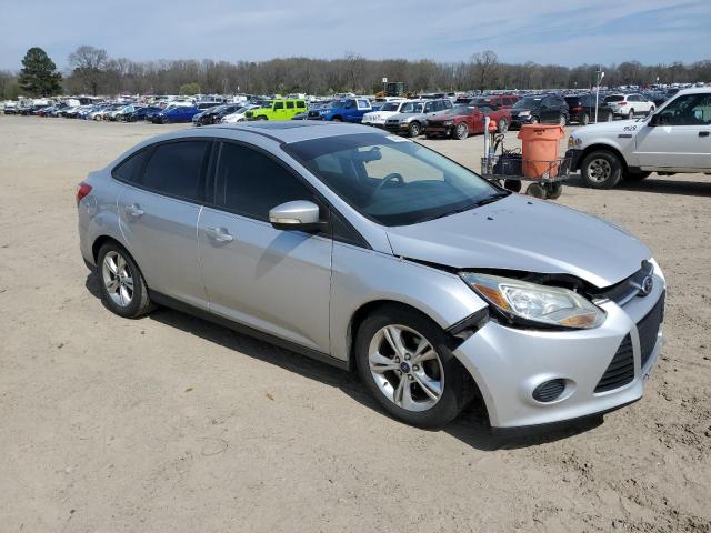 Photo 4 from auction – 2014 FORD FOCUS SE with VIN 1FADP3F25EL165772