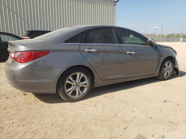Photo 3 from auction – 2012 HYUNDAI SONATA SE with VIN 5NPEC4AC2CH498111