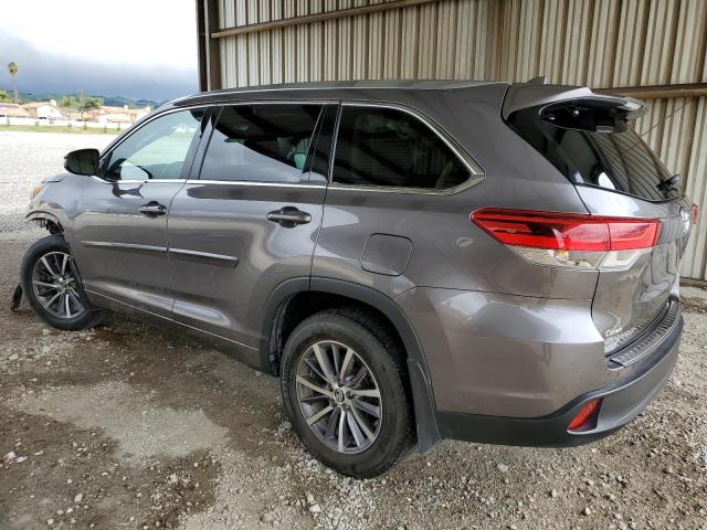 Photo 2 from auction – 2018 TOYOTA HIGHLANDER with VIN 5TDJZRFH6JS804698