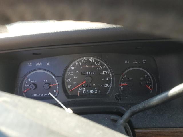 Photo 9 from auction – 2003 FORD CROWN VICT with VIN 2FAFP74WX3X123152
