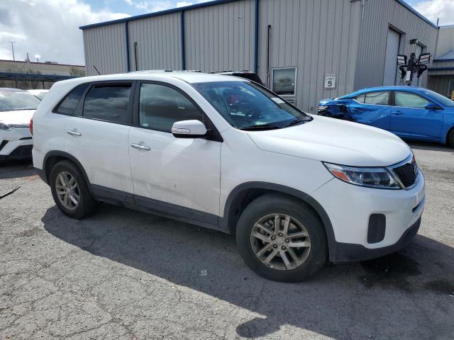 Photo 4 from auction – 2015 KIA SORENTO LX with VIN 5XYKT3A69FG604816
