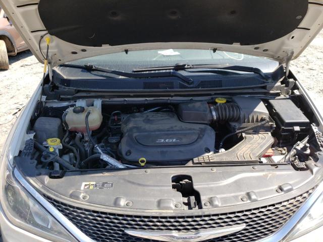 Photo 11 from auction – 2017 CHRYSLER PACIFICA T with VIN 2C4RC1BG9HR796148