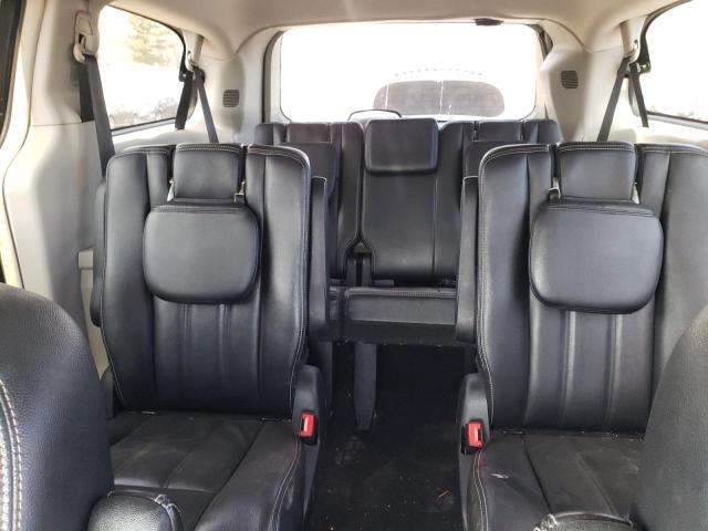 Photo 10 from auction – 2014 CHRYSLER TOWN & COU with VIN 2C4RC1BG9ER325631