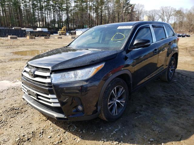 TOYOTA HIGHLANDER 2018 with VIN 5TDBZRFH8JS834743 - Photo from auction