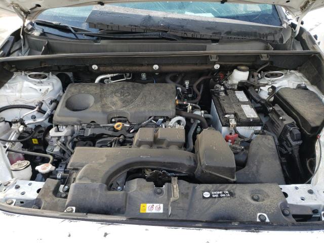 Photo 12 from auction – 2022 TOYOTA RAV4 XLE with VIN 2T3W1RFVXNC176430