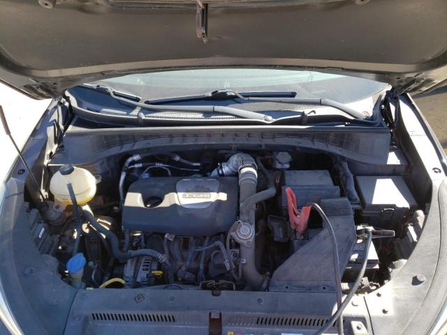 Photo 12 from auction – 2016 HYUNDAI TUCSON LIM with VIN KM8J33A25GU259059
