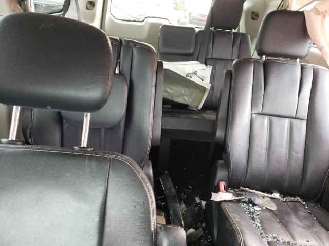 Photo 10 from auction – 2016 CHRYSLER TOWN & COU with VIN 2C4RC1BG1GR289145