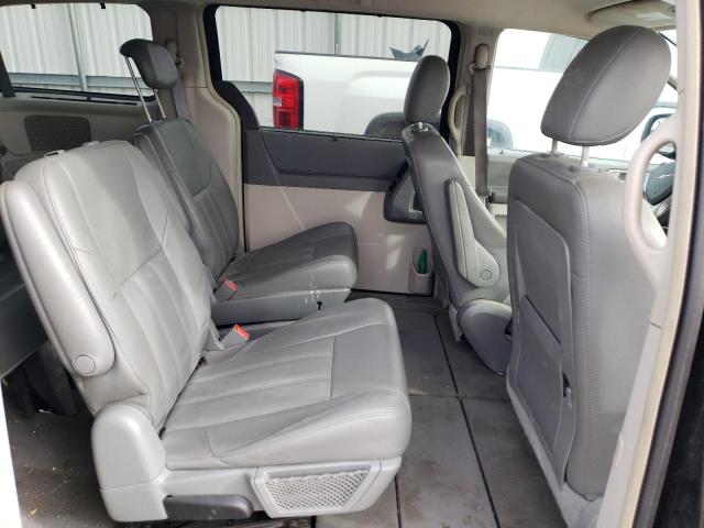 Photo 10 from auction – 2008 CHRYSLER TOWN & COU with VIN 2A8HR54P18R736498